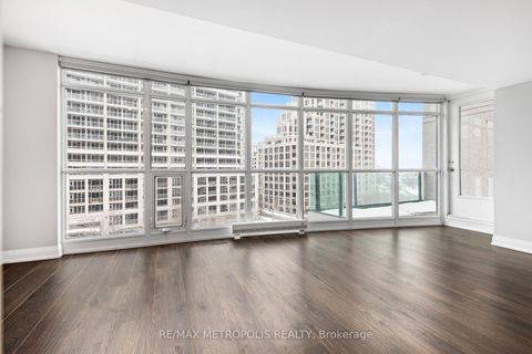 Photo 7 at 678 - 209 Fort York Boulevard, Niagara, Toronto