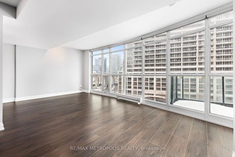 Photo 8 at 678 - 209 Fort York Boulevard, Niagara, Toronto