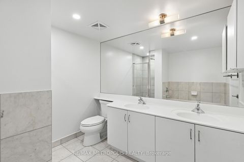 Photo 15 at 678 - 209 Fort York Boulevard, Niagara, Toronto