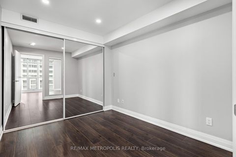 Photo 17 at 678 - 209 Fort York Boulevard, Niagara, Toronto