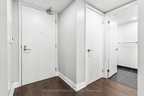 Photo 19 at 678 - 209 Fort York Boulevard, Niagara, Toronto
