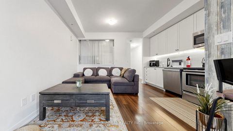 Photo 4 at 14 - 869 Wilson Avenue, CFB, Toronto
