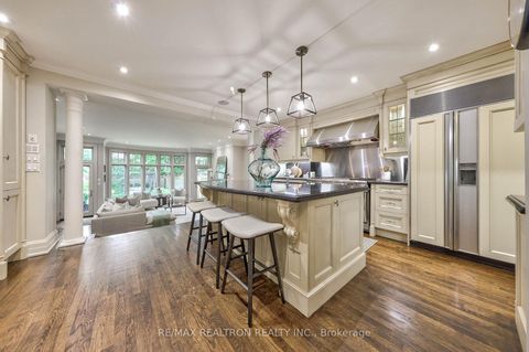 Photo 5 at 43 Joicey Boulevard, Nortown, Toronto