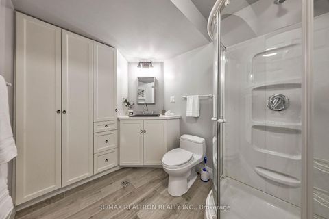 Photo 24 at 43 Joicey Boulevard, Nortown, Toronto