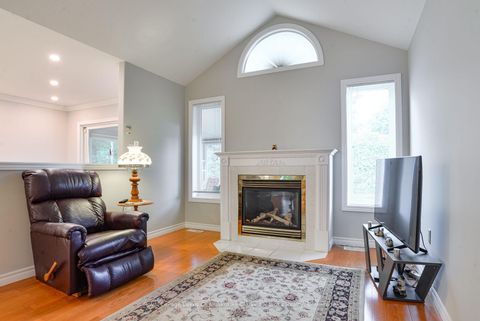 Photo 10 at 14 Palmer Drive, East Bayfield, Barrie