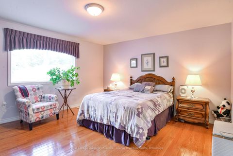 Photo 17 at 14 Palmer Drive, East Bayfield, Barrie