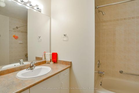 Photo 22 at 14 Palmer Drive, East Bayfield, Barrie