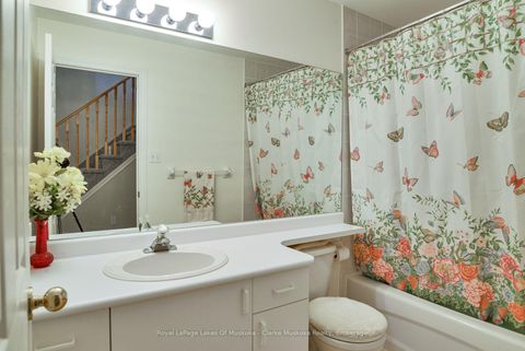 Photo 27 at 14 Palmer Drive, East Bayfield, Barrie