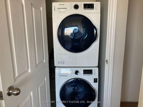 Photo 11 at 1904 - 10 Sunny Glen Way, Flemingdon Park, Toronto