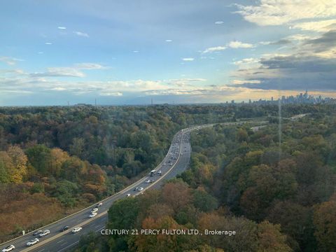 Photo 13 at 1904 - 10 Sunny Glen Way, Flemingdon Park, Toronto