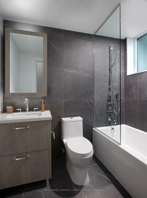Photo 14 at 402 - 455 Wellington Street W, Waterfront Communities C1, Toronto