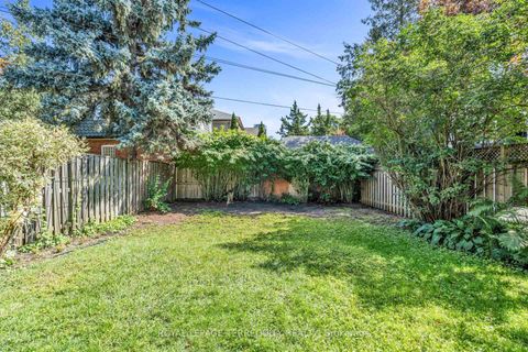 Photo 2 at 391 Sutherland Drive, Leaside, Toronto