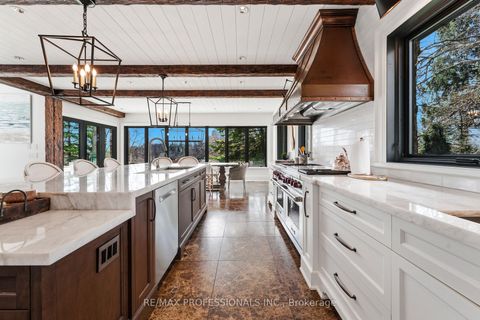 Photo 10 at 23 Riverside Crescent, Swansea, Toronto