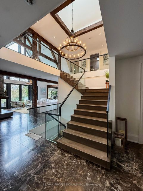 Photo 14 at 23 Riverside Crescent, Swansea, Toronto