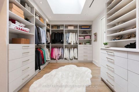 Photo 18 at 23 Riverside Crescent, Swansea, Toronto