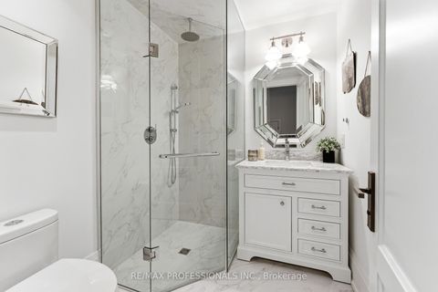 Photo 34 at 23 Riverside Crescent, Swansea, Toronto