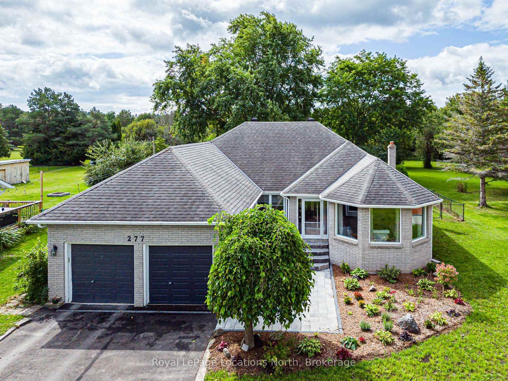277 Christopher Street, Stayner, Clearview photo number 2