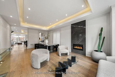 Photo 2 at 210 Horsham Avenue, Willowdale West, Toronto