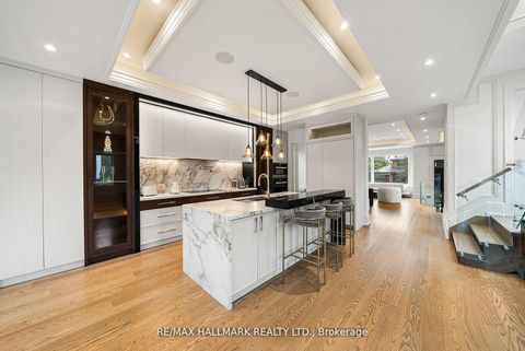 Photo 14 at 210 Horsham Avenue, Willowdale West, Toronto