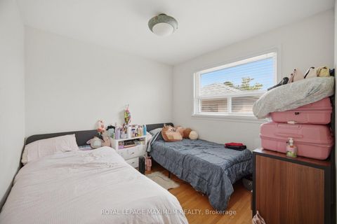 Photo 11 at 96 Wallasey Avenue, Pelmo Park W5, Toronto