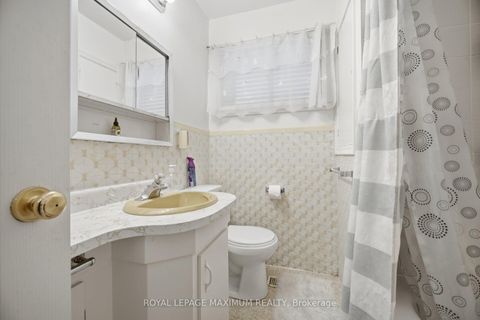 Photo 13 at 96 Wallasey Avenue, Pelmo Park W5, Toronto