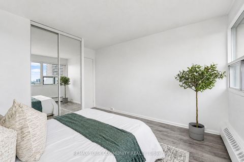 Photo 13 at 1105 - 100 Leeward Glenway, Flemingdon Park, Toronto