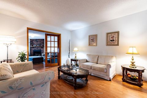 Photo 1 at 97 Morningview Trail, Rouge E11, Toronto