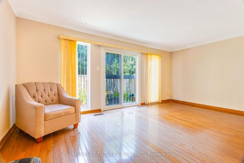 Photo 5 at 174 - 124 Dusay Place, L'Amoreaux, Toronto