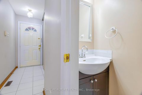 Photo 8 at 174 - 124 Dusay Place, L'Amoreaux, Toronto
