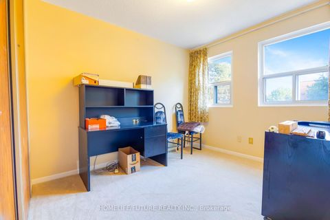Photo 16 at 174 - 124 Dusay Place, L'Amoreaux, Toronto