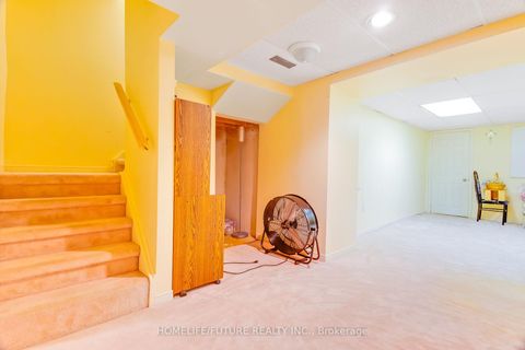 Photo 19 at 174 - 124 Dusay Place, L'Amoreaux, Toronto