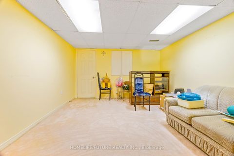 Photo 21 at 174 - 124 Dusay Place, L'Amoreaux, Toronto