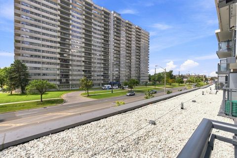 Photo 19 at 227 - 20 Meadowglen Place, Woburn, Toronto