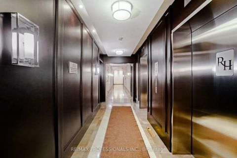 Photo 10 at 512 - 30 Old Mill Road, Kingsway South, Toronto
