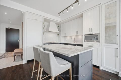 Photo 14 at 512 - 30 Old Mill Road, Kingsway South, Toronto