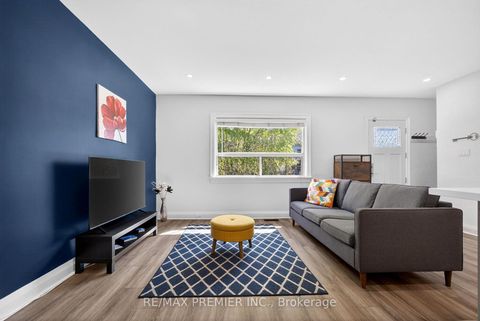 Photo 4 at 154 Fifth Street, New Toronto, Toronto