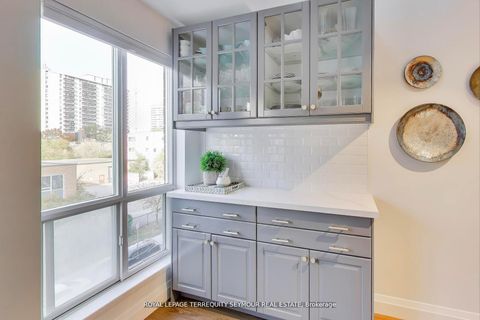 Photo 10 at 448 - 139 Merton Street, Mount Pleasant West, Toronto