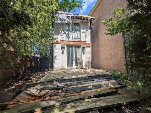 Photo 2 at 29 Thelma Avenue, Forest Hill South, Toronto