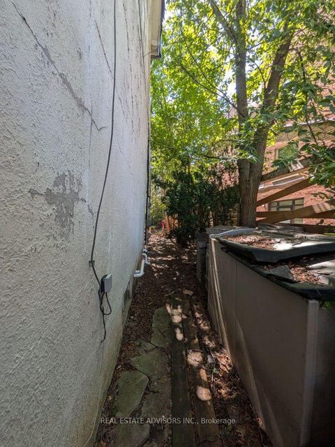 Photo 9 at 29 Thelma Avenue, Forest Hill South, Toronto