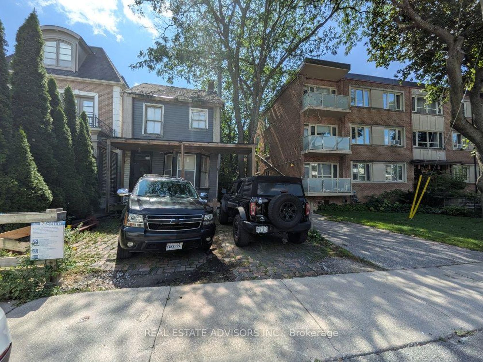29 Thelma Avenue, Forest Hill South, Toronto 