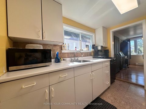 Photo 7 at 1002 Lake Drive E, Sutton & Jackson's Point, Georgina