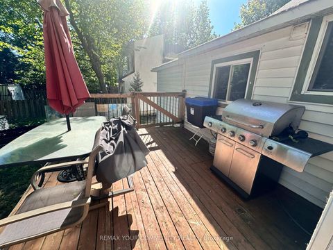 Photo 15 at 1002 Lake Drive E, Sutton & Jackson's Point, Georgina