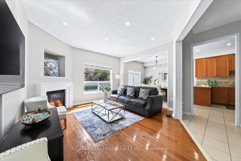 Photo 14 at 37 Lebovic Drive, Oak Ridges Lake Wilcox, Richmond Hill