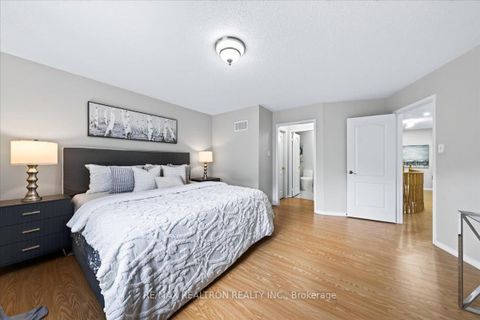 Photo 25 at 37 Lebovic Drive, Oak Ridges Lake Wilcox, Richmond Hill