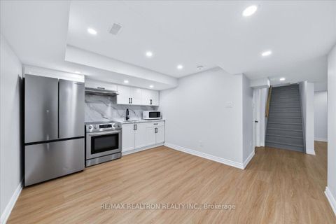 Photo 38 at 37 Lebovic Drive, Oak Ridges Lake Wilcox, Richmond Hill