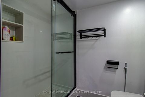 Photo 18 at 705 - 212 Eglinton Avenue, Mount Pleasant East, Toronto