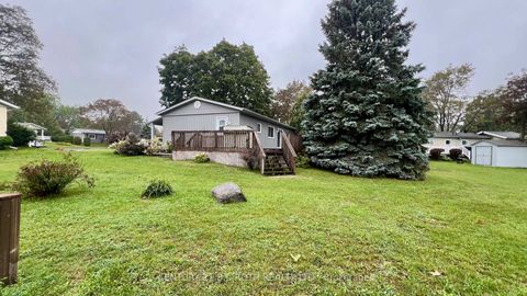 Photo 1 at 6 Walnut Court, Rural Innisfil, Innisfil