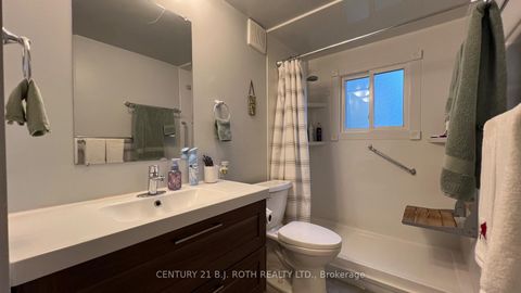 Photo 11 at 6 Walnut Court, Rural Innisfil, Innisfil