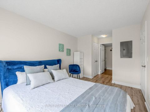 Photo 15 at 507 - 60 Fairfax Crescent, Birchmount, Toronto