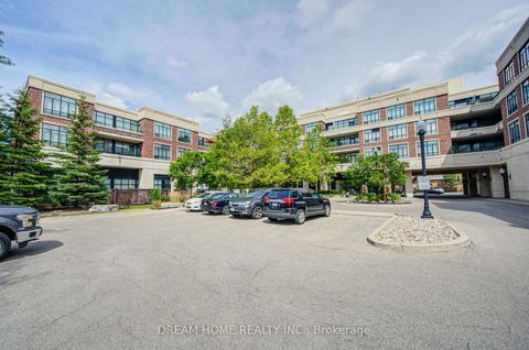 Photo 3 at 322 - 2396 Major Mackenzie Drive, Maple, Vaughan